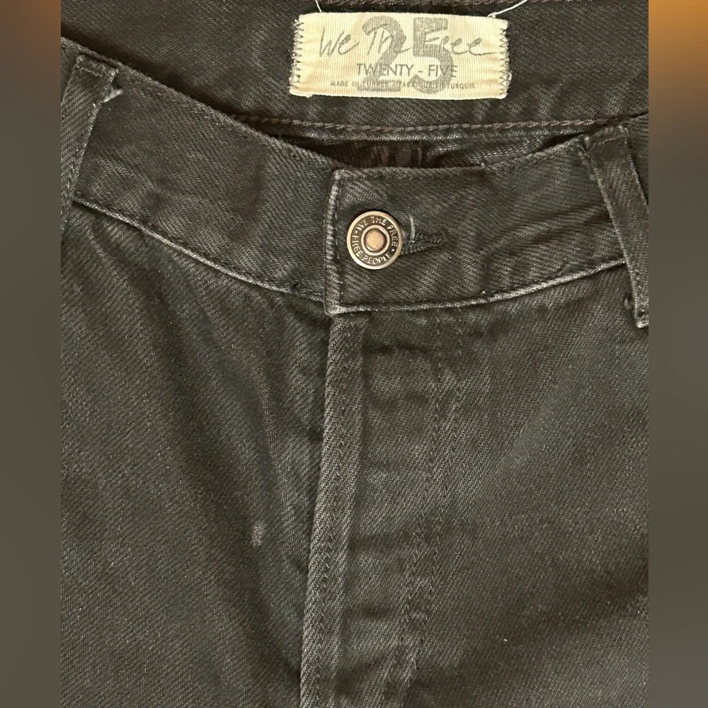 Free People Maggie Distressed Straight Leg Jeans In Washed Black Size 25